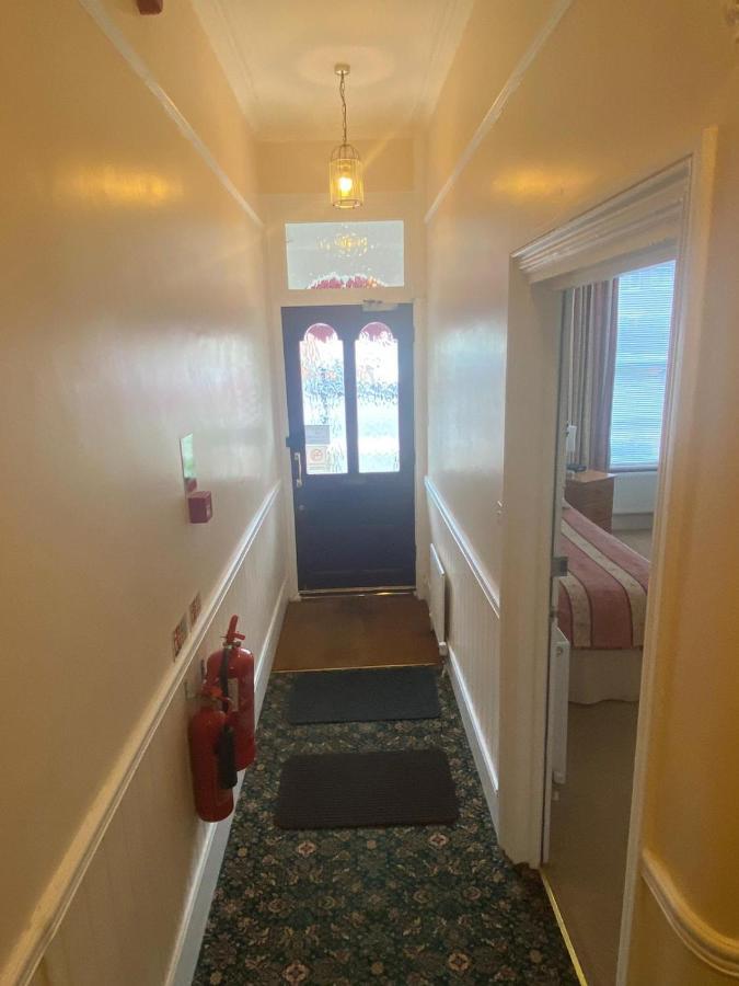 Landguard Lodge Guest House Shipley  Luaran gambar