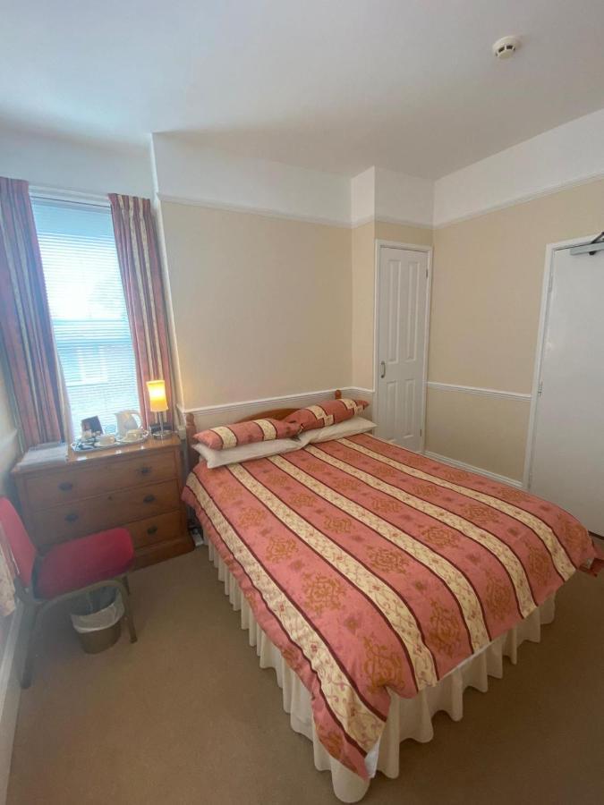 Landguard Lodge Guest House Shipley  Luaran gambar