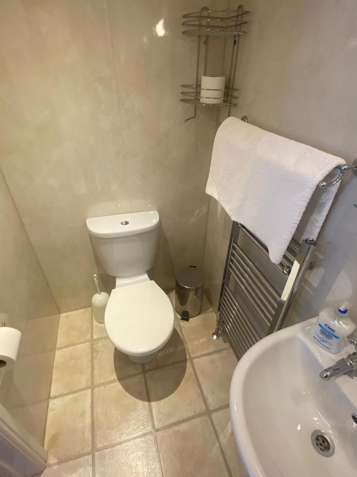 Landguard Lodge Guest House Shipley  Luaran gambar